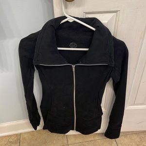 Lululemon Black Women’s Zip-Up Size 2